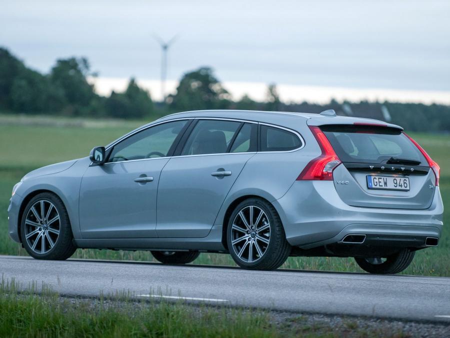  Volvo V60 T6 2013 года  (фото 3 из 12)
